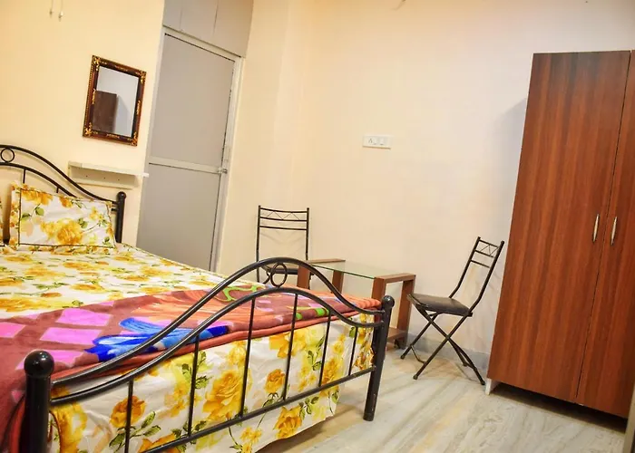 Nanus Hostel Jaipur