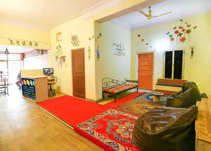Nanus Hostel Jaipur